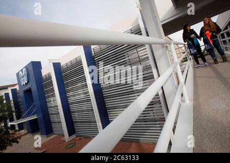 Studenten der Universität, PANORAMA, Instituto Tecnológico de Monterrey, Campus Juarez, Bildung, Studenten, Bildungssystem. (Foto: Von JoseLuisGonzalez / NortePhoto.com) Estuduantes de la universidad, PANORAMA, Instituto Tecnológico de Monterrey, Campus Juarez, educacion, universitarios, sistema educativo. (Foto: Von JoseLuisGonzalez/NortePhoto.com) Stockfoto