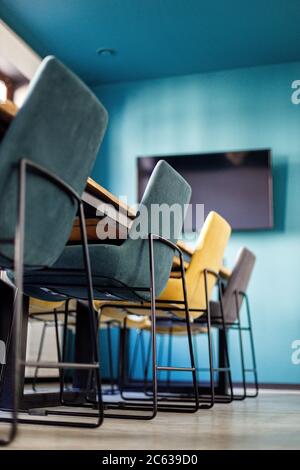Aestetic Business Innenbüro Meetingraum mit Tisch und Stühle Stockfoto