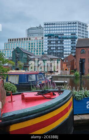 Gas Street Basin und Skyline im Zentrum von Birmingham, Großbritannien Stockfoto