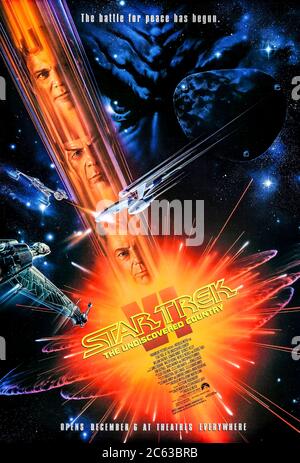 Star Trek VI: The Undiscovered Country (1991) Regie: Nicholas Meyer mit William Shatner, Leonard Nimoy, DeForest Kelley und James Doohan. Eine Friedenskonferenz zwischen der Föderation und den Klingonen ist sabotiert, kann Kirk und seine Crew den Frieden bewahren? Stockfoto