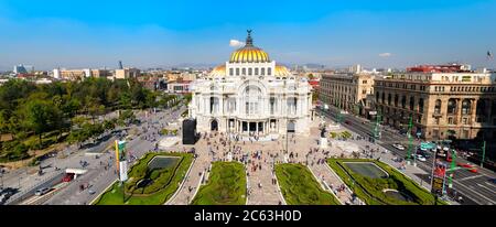 Panoramablick auf den Palacio de Bellas Artes, die Alameda Central und das historische Zentrum von Mexiko-Stadt Stockfoto