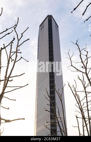 Der Turm von Pirelli liegt am Hauptbahnhof, Piazza Duca d'Aosta Stockfoto