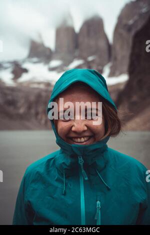 Porträt einer jungen Wanderin Torres del Paine Chile Stockfoto