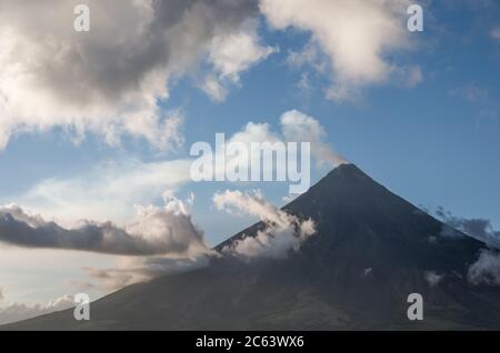 Vulkan Mayon, Lagazpi, Philippinen. Stockfoto