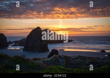 Wunderschöne Meeresstacks an der Oregon Coast, nahe Gold Beach Stockfoto