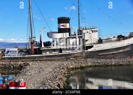 St. Christopher Schiffswrack in Ushuaia Stadt auf Feuerland, Argentinien Stockfoto