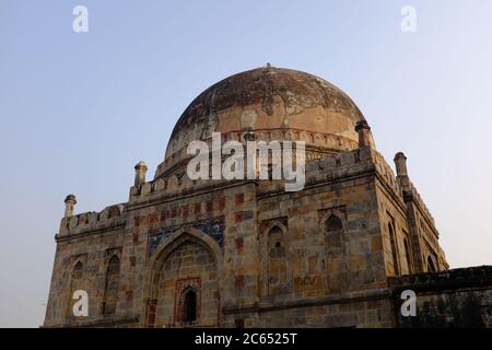 Bara Gumbad befindet sich im Lodhi Garden, Neu Delhi, Indien Stockfoto