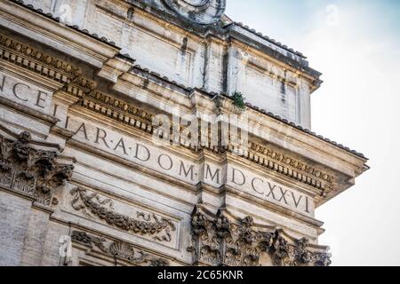 Pantheon Basilika Details der Außenseite in Rom, Italien. Stockfoto