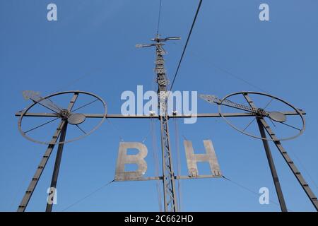 Windsemaphor in der Alten Liebe, Anlage zur optischen Übertragung von Wetterinformationen an Schiffe, Nordseebaat Cuxhaven, Niedersachsen, Deutschland, Europa Stockfoto