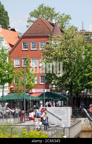 Marktplatz, Historisches Haus, Einkaufsstraße Lange Straße, Delmenhorst, Niedersachsen, Deutschland, Europa Stockfoto
