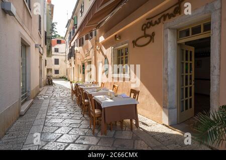 Restaurant in der Altstadt von Pore?, Istrien Halbinsel, Kroatien Stockfoto