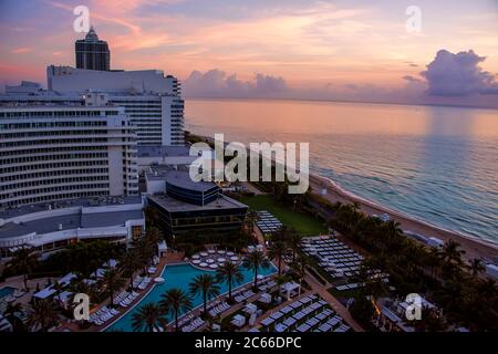 Sonnenuntergang über South Beach in Miami, Florida Stockfoto