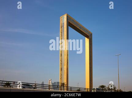 Dubai Frame, neue Attraktion mit Aussichtsplattform im Zabeel Park, eröffnet im Januar 2018, Dubai, VAE, Vereinigte Arabische Emirate Stockfoto