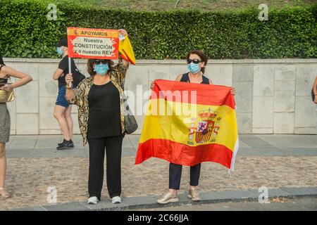 Madrid, Spanien. Juli 2020. Am Montag (6. Juli) fand in Madrid ein Gedenkgottesdienst zum Gedenken an die Opfer des Coronavirus statt.Königin Letizia und König Felipe VI. Nahmen an dem Gottesdienst in der Kathedrale von Almudena Teil. Im Bild der Vizebürgermeister Begoña Villacís. (Foto von Alberto Sibaja/Pacific Press) Quelle: Pacific Press Agency/Alamy Live News Stockfoto