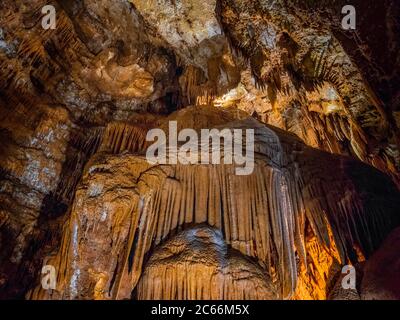 JAMA Baredine, Tropfsteinhöhle, Nova Vas, Porec, Istrien, Kroatien, Europa Stockfoto