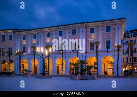 Palazzo della Magnifica Patria in Salo am Gardasee, Lago di Garda, Lombardei, Italien, Europa Stockfoto