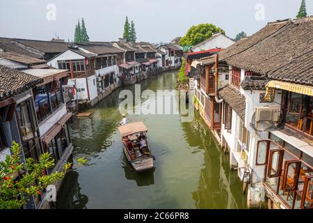 China, Shanghai, Zhujiajiaozhen Stadt, Kanal Stockfoto