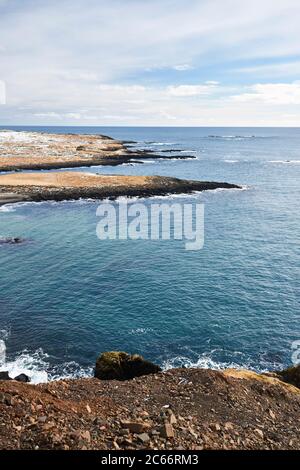 Island, Ostfjordansicht von oben, klares blaues Wasser Stockfoto