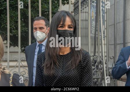 Madrid, Spanien. Juli 2020. Am Montag (6. Juli) fand in Madrid ein Gedenkgottesdienst zum Gedenken an die Opfer des Coronavirus statt.Königin Letizia und König Felipe VI. Nahmen an dem Gottesdienst in der Kathedrale von Almudena Teil. Im Bild der Vizebürgermeister Begoña Villacís. (Foto von Alberto Sibaja/Pacific Press/Sipa USA) Quelle: SIPA USA/Alamy Live News Stockfoto