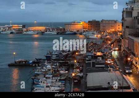 Anzio , Rom Italien: Hafen, Fischerdocks. © Andrea Sabbadini Stockfoto