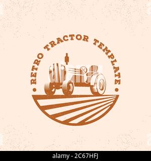 Retro Traktor Silhouette Vektor Logo oder Emblem Vorlage. Vintage Farm Schild mit Typographie. Stock Vektor