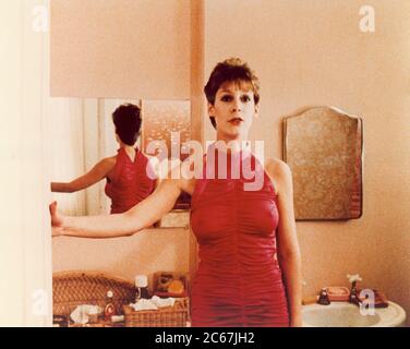 Jamie Lee Curtis, Halblanges Werbeporträt für den Film, 'Trading Places', Paramount Pictures, 1983 Stockfoto