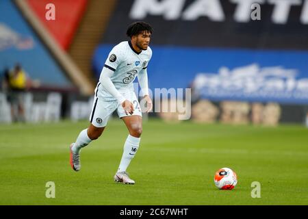 Selhurst Park, London, Großbritannien. Juli 2020. English Premier League Football, Crystal Palace versus Chelsea; Reece James of Chelsea Kredit: Action Plus Sports/Alamy Live News Stockfoto