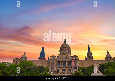 15. Juni 2019 - Barcelona, Spanien - der Palau Nacional, oder Nationalpalast, auf dem Berg Montjuic in Barcelona, Spanien. Stockfoto