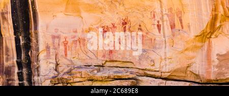 Nahaufnahme von Felsen mit Gemälden im Sego Canyon, Thompson Springs, Utah, USA Stockfoto