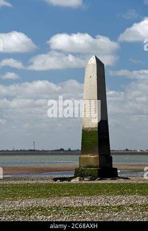 Der Crowstone in Chalkwell im Stadtteil Southend wurde errichtet, um das östliche Ende der Gerichtsbarkeit der Stadt London über die Themse zu markieren. Stockfoto