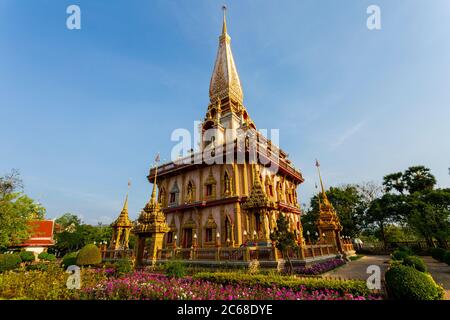 Der wichtigste der 29 buddhistischen Tempel von Phuket ist Wat Chalong oder formal Wat Chaiyathararam, im Chalong Subdistrip, Mueang Phuk Stockfoto