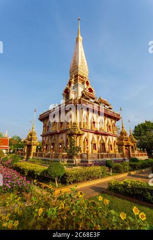 Der wichtigste der 29 buddhistischen Tempel von Phuket ist Wat Chalong oder formal Wat Chaiyathararam, im Chalong Subdistrip, Mueang Phuk Stockfoto