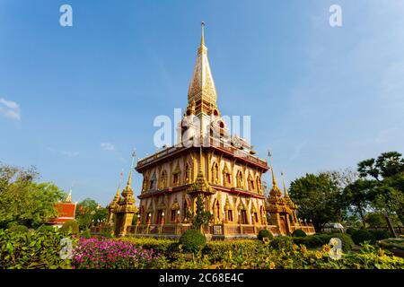 Der wichtigste der 29 buddhistischen Tempel von Phuket ist Wat Chalong oder formal Wat Chaiyathararam, im Chalong Subdistrip, Mueang Phuk Stockfoto