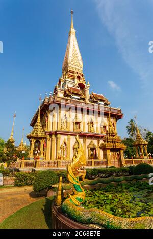 Der wichtigste der 29 buddhistischen Tempel von Phuket ist Wat Chalong oder formal Wat Chaiyathararam, im Chalong Subdistrip, Mueang Phuk Stockfoto