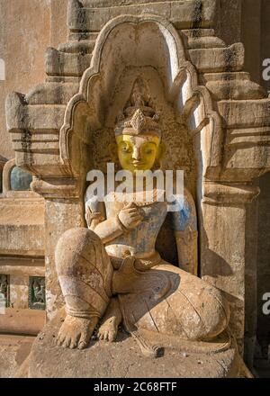 Buddha Statue im Ananda Tempel, Bagan, Myanmar Stockfoto