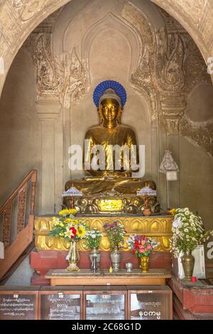 Buddha Statue im Ananda Tempel, Bagan, Myanmar Stockfoto