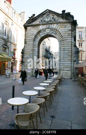 Bordeaux , Aquitanien / Frankreich - 09 27 2019 : porte dijeaux Historisches Stadttor Bordeaux Frankreich Stockfoto