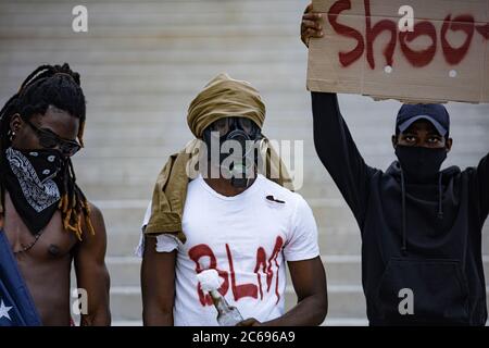 Schwarze afroamerikanische Menschen müde von Schweigen zu halten, wollen sie Gerechtigkeit in den USA. Polizei und Regierung weckte das Tier in schwarzen Zivilisten Stockfoto