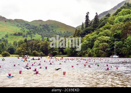 Open Water Schwimmen Event Ullswater See, Cumbria UK Stockfoto