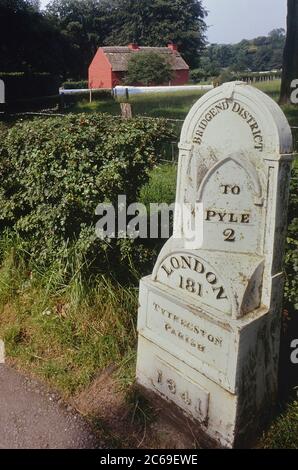 Meilenstein Marker, St Fagans National Museum of History, Cardiff, Wales, Großbritannien Stockfoto
