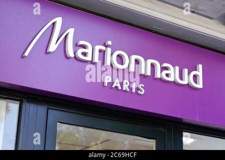 Bordeaux , Aquitaine / Frankreich - 07 06 2020 : marionnaud paris Logo-Zeichen Text auf Ladenwand Parfümerie Boutique der Kosmetik Stockfoto