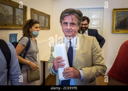 Mailand. Pressekonferenz des Generalkommandos der Carabinieri zur Festnahme eines 38-jährigen Italieners wegen ISIS-Propaganda auf dem Foto der Ministerpräsident Alberto Nobili (Carlo Cozzoli/Fotograf, Mailand - 2020-07-08) p.s. la foto e' utilizzabile nel rispetto del contesto in cui e' stata scattata, E senza intento diffamatorio del decoro delle persone rapresentate Stockfoto