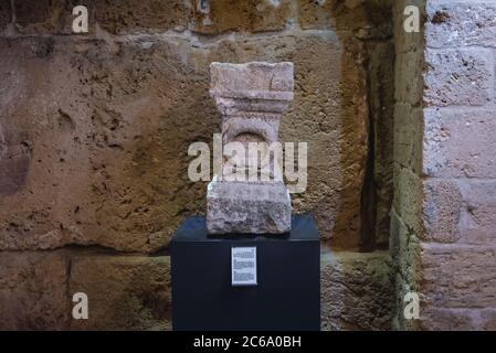 Ausstellung in Kreuzritterburg in Byblos, größte Stadt im Libanongebirge Stockfoto