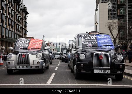 Taxis blockieren Straßen in Westminster aus Protest Stockfoto