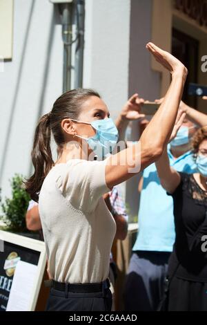 Jaca, Aragon, Spanien. Juli 2020. Königin Letizia von Spanien besucht Altstadt und San Pedro de Jaca Kathedrale am 8. Juli 2020 in Jaca, Spanien Credit: Jack Abuin/ZUMA Wire/Alamy Live News Stockfoto