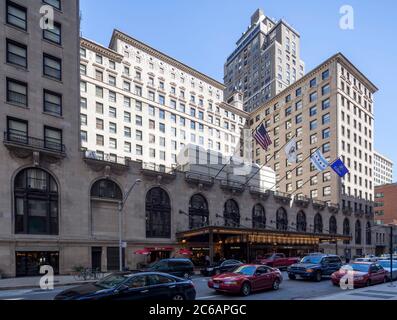 Fassade des Drake Hotel, Chicago, Illinois, USA Stockfoto