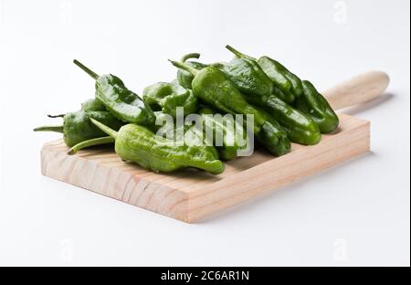 Padrón Pfeffer ist eine Paprikasorte (Capsicum annuum), die aus der landwirtschaftlichen Ernte des Klosters von San Francisco de Herbón (Pfarrei Padrón) stammt Stockfoto