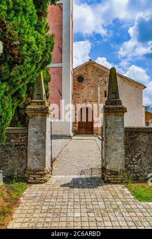 Italien Venetien San Polo di Piave ( TV )Kirche San Giorgio (XIV Jahrhundert) in Loc. San Giorgio Stockfoto