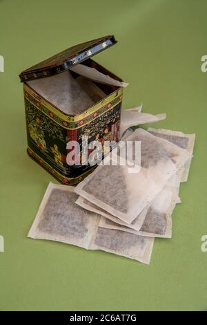 Vintage Tee Caddy im alten Stil Stockfoto