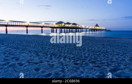 pier von Heringsdorf auf der Insel Usedom bei Nacht Stockfoto